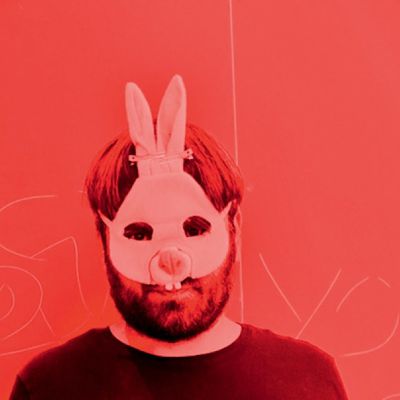 gontard!, un artiste français toujours affublé d'un masque de lapin, des chansons à base de samples et de textes parlés-chantés