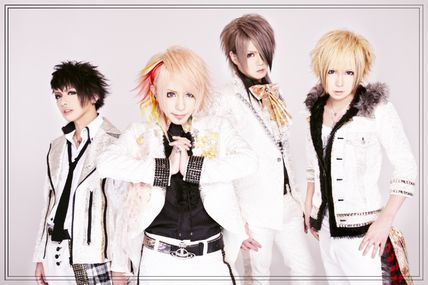 [News] DIV New Look for Sotsugyou
