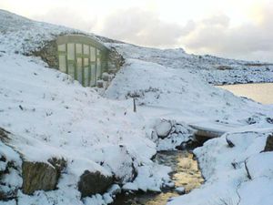 Hebridean Earth House ( UK)