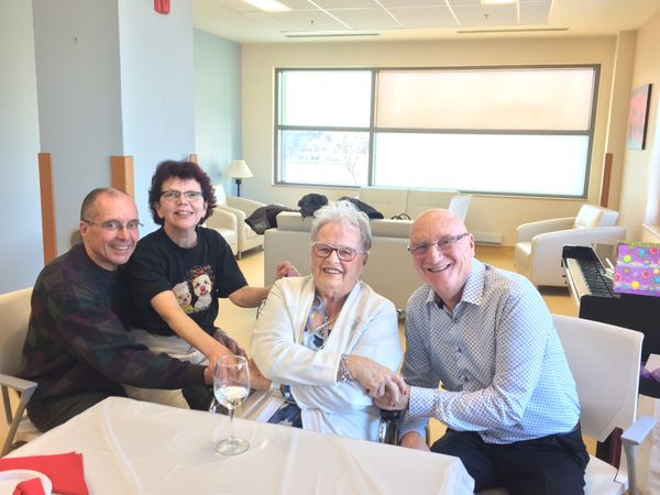 Pierre, Linda et Réjean avec Gigi