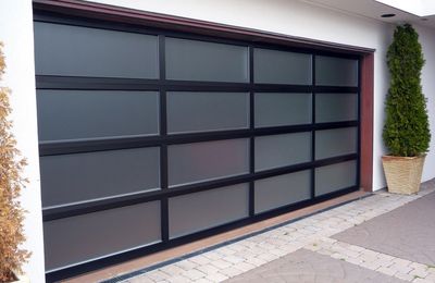 Garage Doors Installation Professionals Miami are Ready to Install the Door Properly!