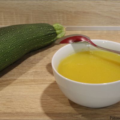 Un Potage de Courgettes au Chèvre frais