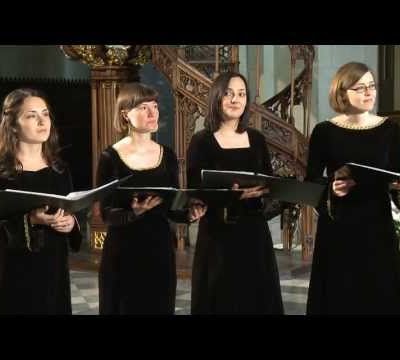 Premières répétitions avec le groupe vocal CADENZA pour le concert de Noël de cette année...