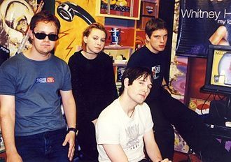 ash, un groupe de rock alternatif formé en irlande du nord au début des années 1990