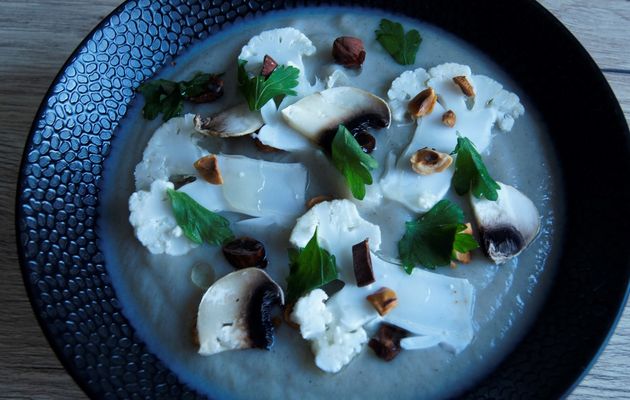 Soupe de topinambour, chou fleur et champignon