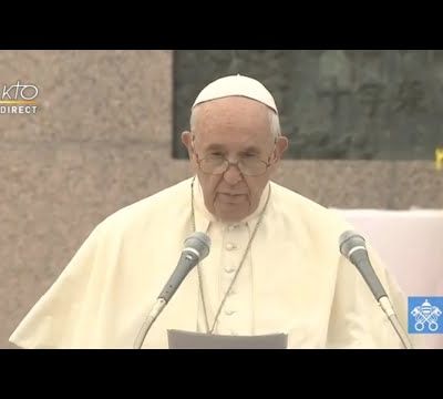 Hommage du pape François aux martyrs chrétiens du Japon et angélus