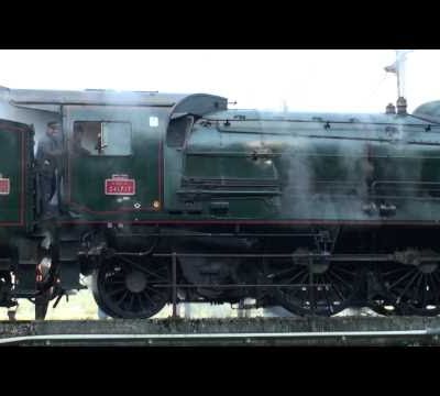 Les locomotives 241-A-65 et 241-P-17 à la gare de Bâle (en allemand Bahnhof Basel)