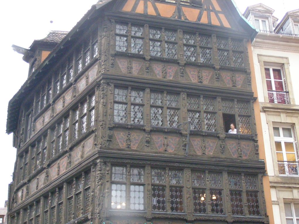 Photos du marché de Noël de Strasbourg données par notre ami Christian qui participe de temps en temps à nos voyages.
Merci Christian.