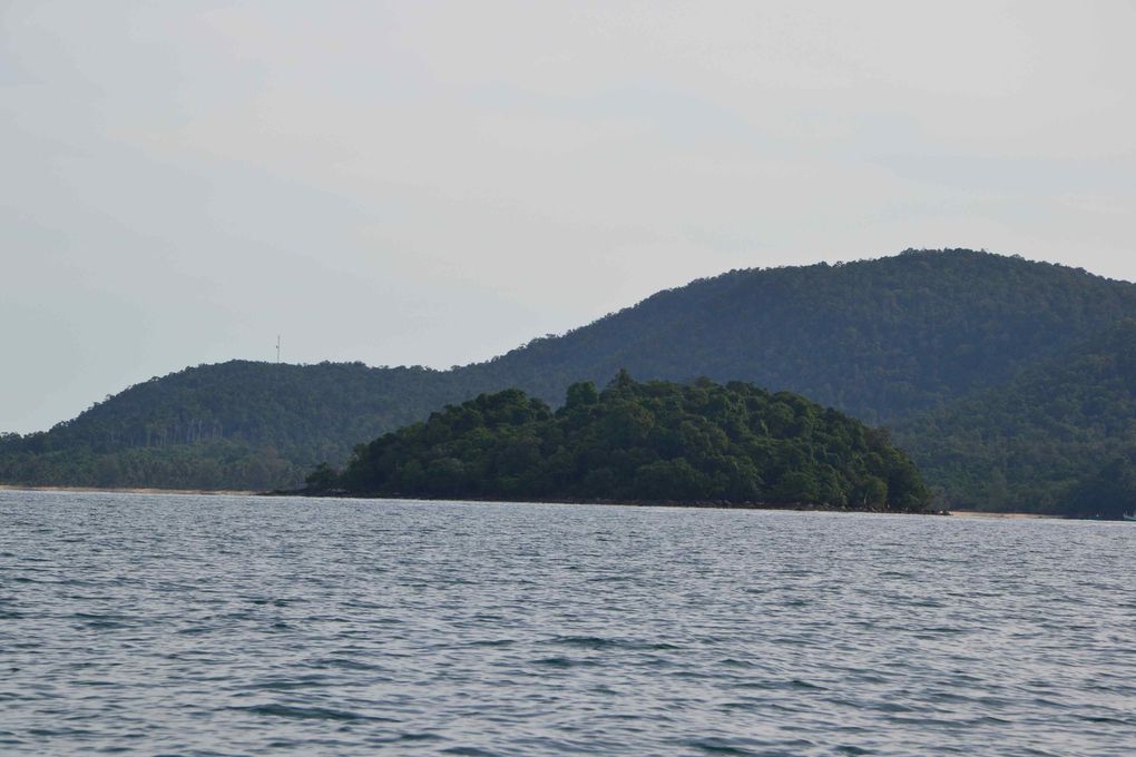 Koh Rong island au large de Sihanoukville et du Cambodge, nature encore préservée...