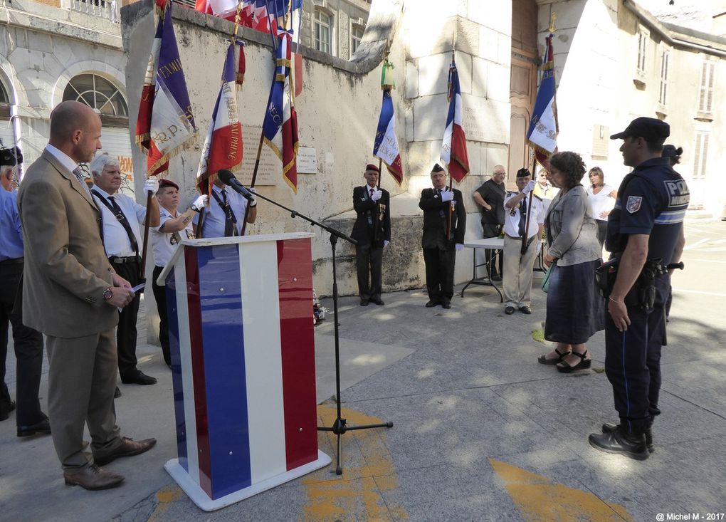 Grenoble : commémoration Jardin de Ville et Mairie