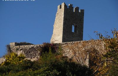 " Château Féodal (XIe-XVe siècles), Ollioules ..."