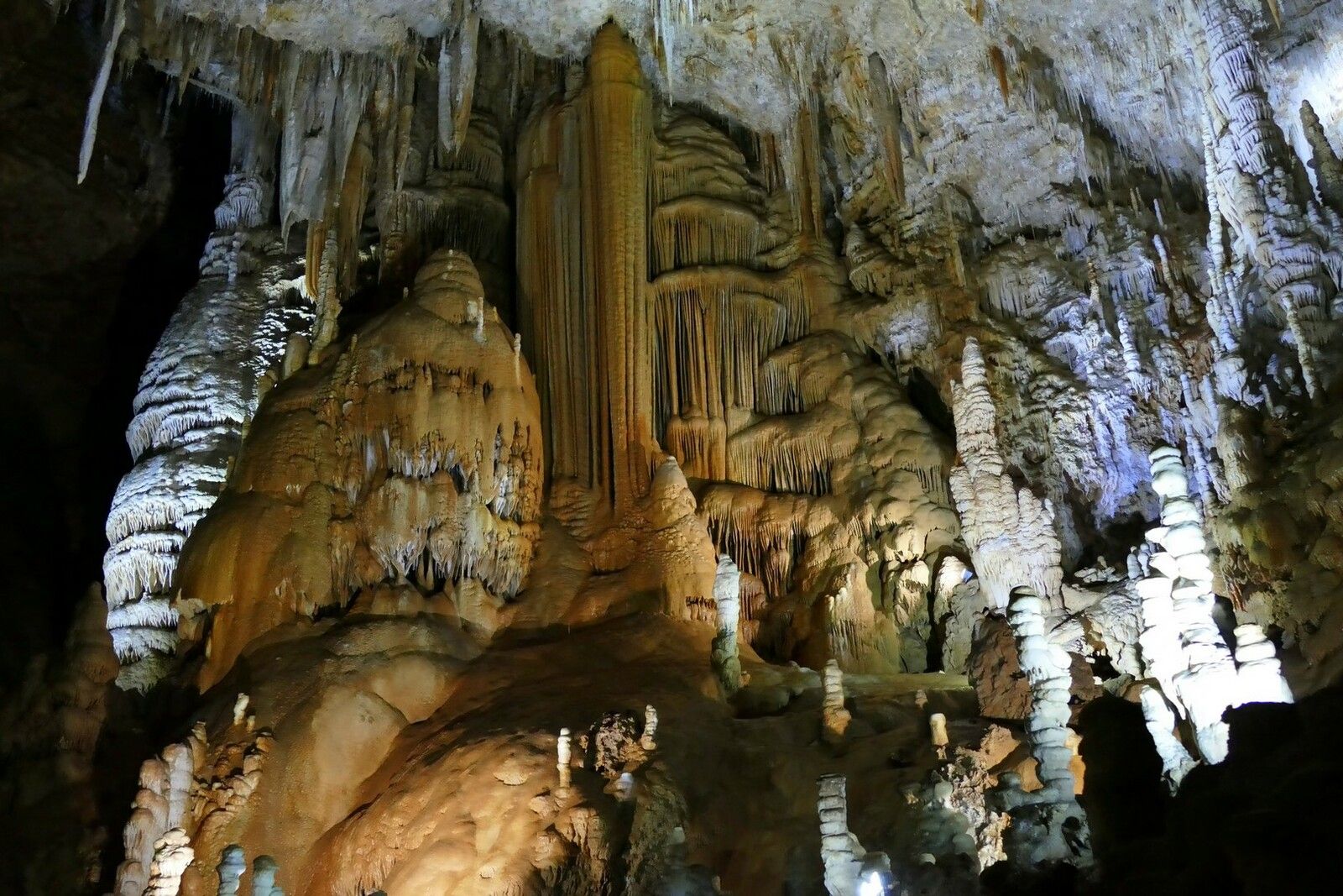 Grotte de Clamouse, un vertigineux voyage dans le temps
