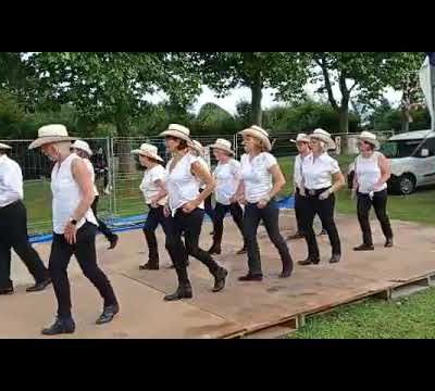 Notre toute dernèière démonstrataion de country à Saint Sornin (16) le 3/07/2021