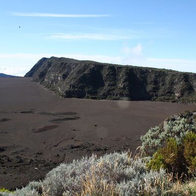 Le volcan et son cratère Dolomieu