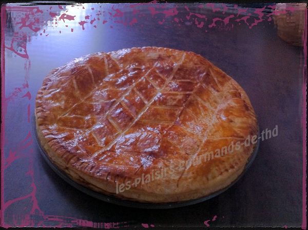 Galette des Rois, Crème d'amandes sur pommes fondantes