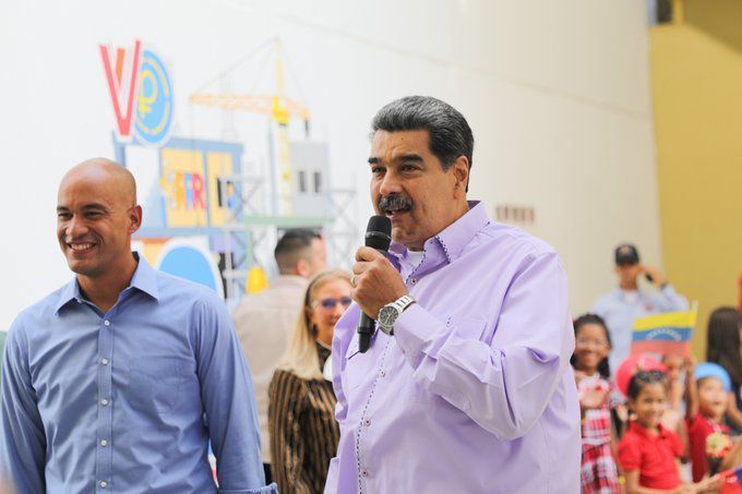 Maduro: Debería establecerse un Poder Electoral que consulte al pueblo de manera permanente