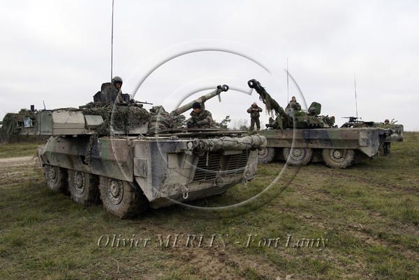 Sélection de photos prises lors de divers reportages au profit de nos forces armées : Terre, Mer, Air.