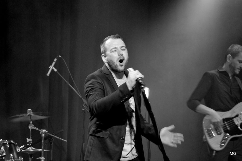 Royal Electric en concert à la MJC / Espace Hélios de Lambres-lez-Douai, le 8 avril 2017.