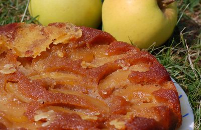 Gâteau financier aux pommes caramélisées