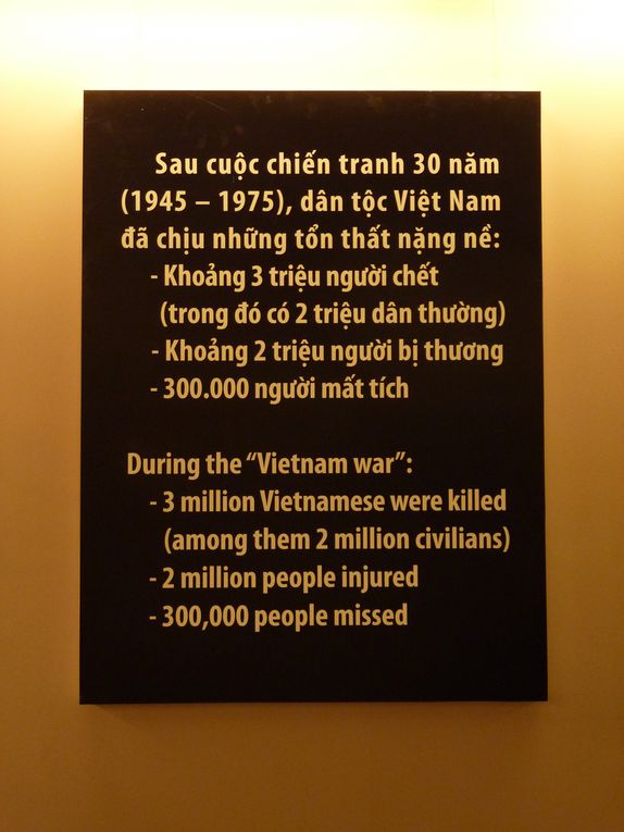 Musee des "restes de guerre" a Saigon. 
Atrocites de guerre commises au Vietnam et realites de cette epoque. Choquant. Bouleversant.
Album payant car peut choquer les ames sensibles et les plus jeunes.