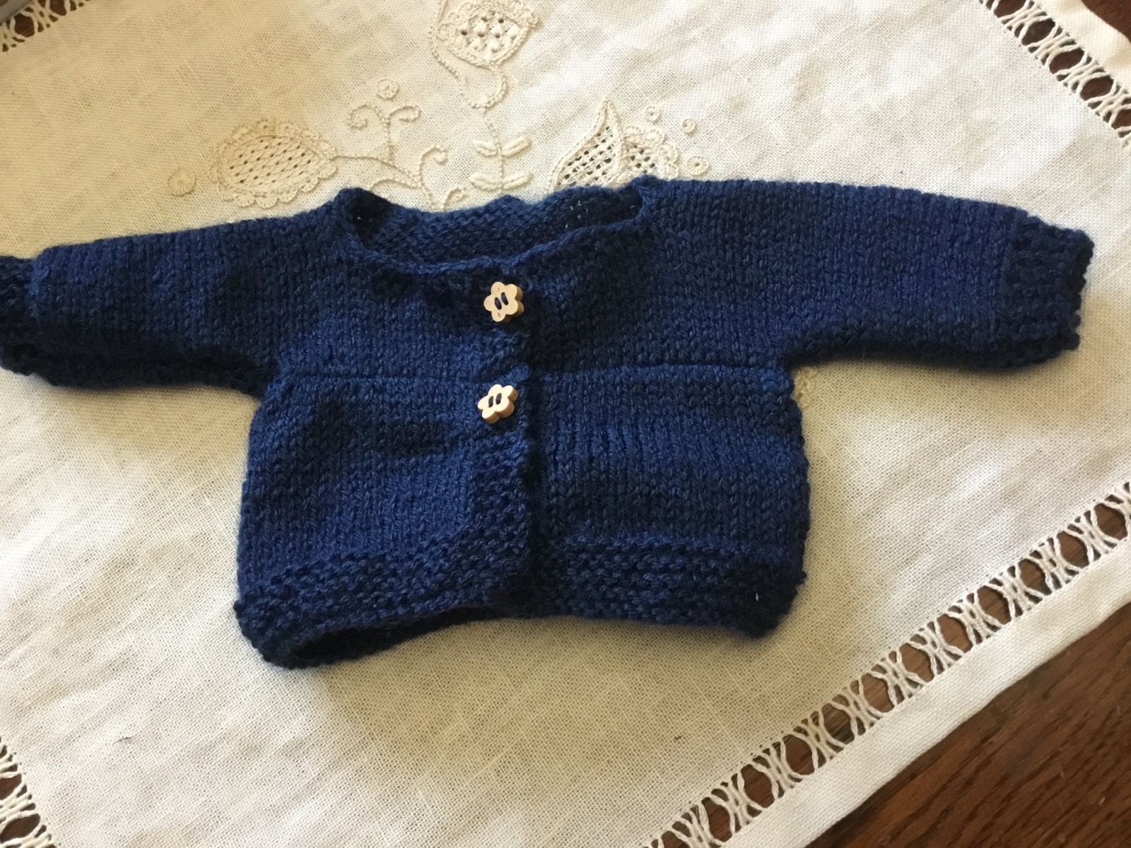 Petit gilet pour poupée Corolle 35cm