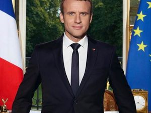 Deux personnages illustrant les dangers de l'élection du président de la République au suffrage universel : Napoléon le Petit et Emmanuel Macron