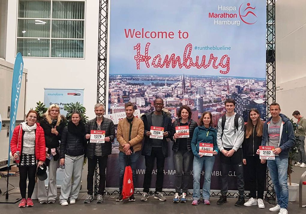 Equipe et supporters avant et après... la médaille finisher