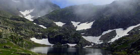 LE LAC DAVID (Alt. 2212 m) . . .