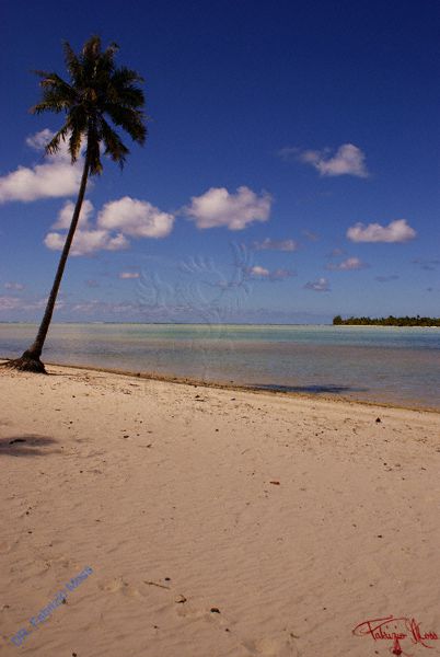 Petite ile de la Polynésie française a à peine 40 kilomètres de la tres célèbre ile de Bora Bora