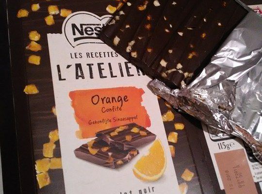 Test dégustation Chocolat Nestlé a l'orange 