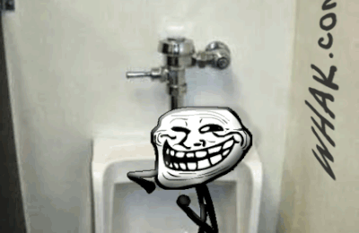 Troll Dans les  toilettes
