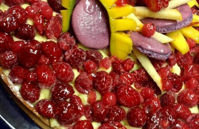 tarte tutti fruits et macarons