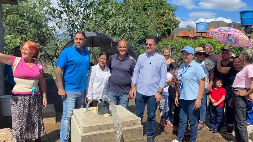 Alcaldía de San Diego inauguró pozo de agua en Altos del Paraíso para beneficio de vecinos