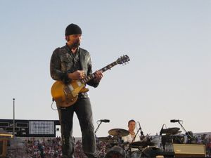 U2 -East Lansing, Michigan ,USA  26-06-2011