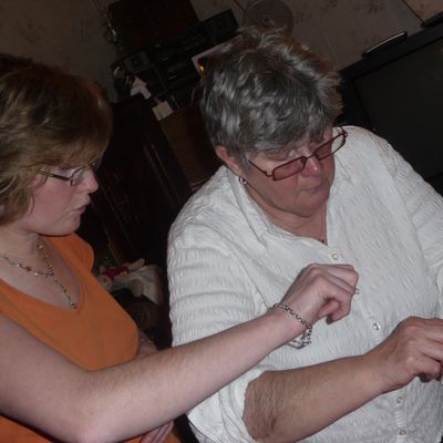 récuper la perle de culture cachée dans une huitre