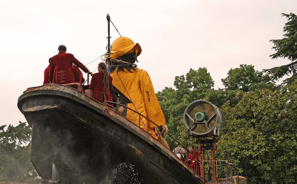 Les photos de la petite géante et du scaphandrier - Royal de Luxe Nantes 2009