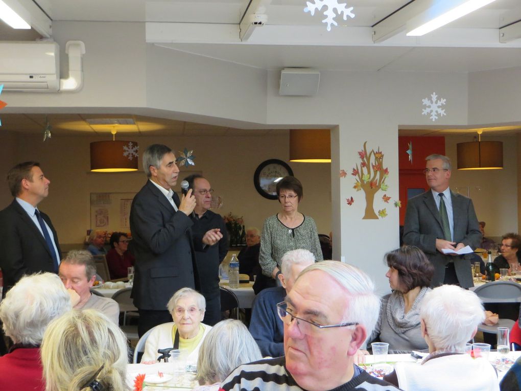 8 décembre : Goûter de Noël avec les familles...