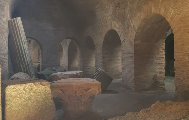 Jour 4: amphithéâtre de Pouzzoles/ Cumes/ Musée de Naples