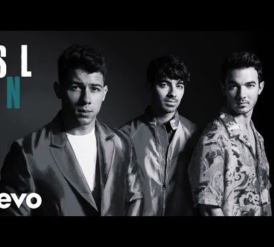 Jonas Brothers - Cool, Burnin Up (Live )