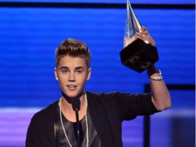 Americain Music Award 2012: Justin Bieber grand gagnant de la soirée! 