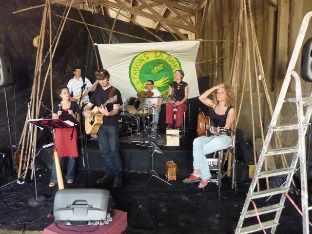 Concert à la Ferme du Bois Landelle en soutien aux faucheurs d'OGM