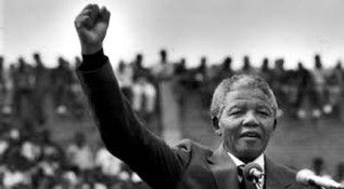 Nelson Mandela, figure de la paix