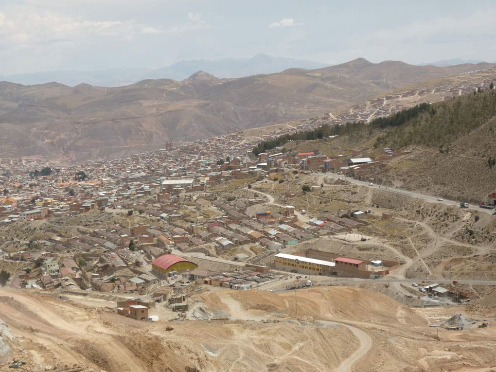 le Cerro Rico , les mineurs et leur dynamite, le tio (diable) la ville