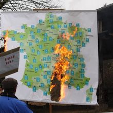 ATTENTION MADAME LA PRÉFÈTE, IL Y A LE FEU AU DÉPARTEMENT !  RÉUNION DE PREPARATION DES PROCHAINES ACTIONS SAMEDI 11 MARS à 10h00 à l'Ecole de Lacapelle Marival.