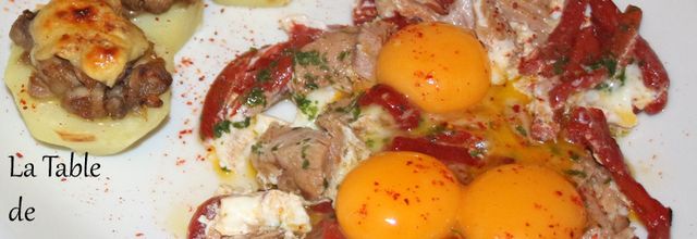 Oeufs miroir au thon, canapés de Belle de Fontenay gratinés à la duxelle