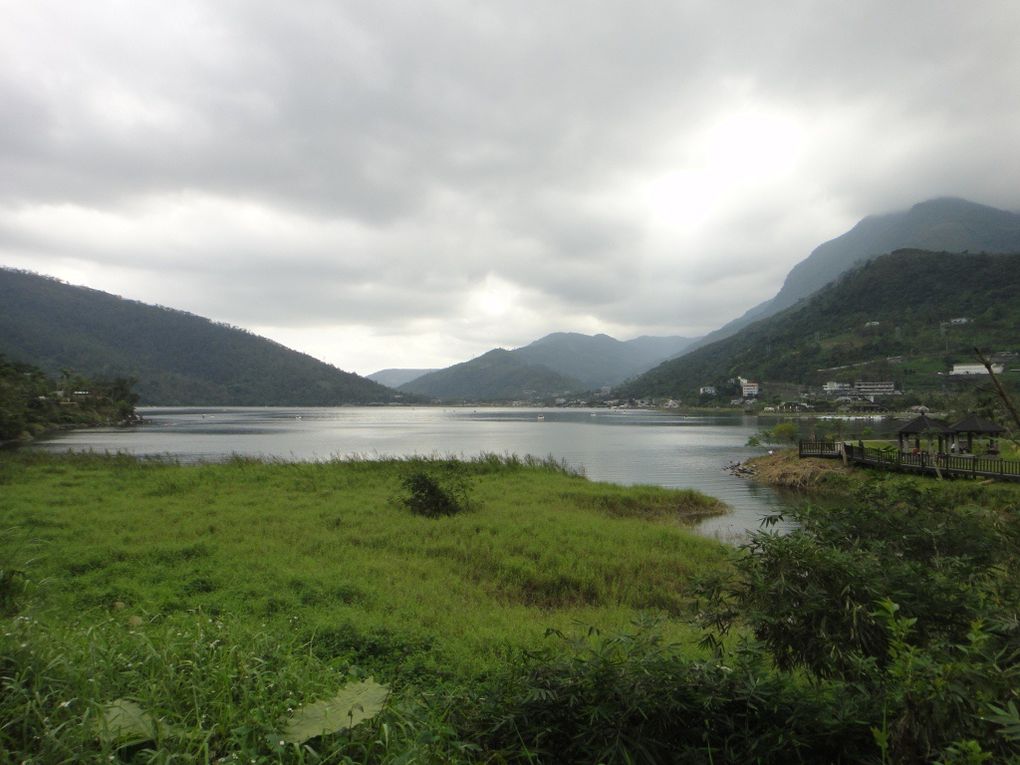 Hualien, lac des carpes, gorges Taroko, plages de Chihsingtan
