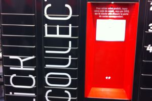 Des casiers #Darty ''click and collect'' en magasin: lockers de retrait Darty.com.