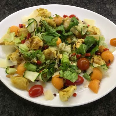 Salade aux tortellinis croustillants 