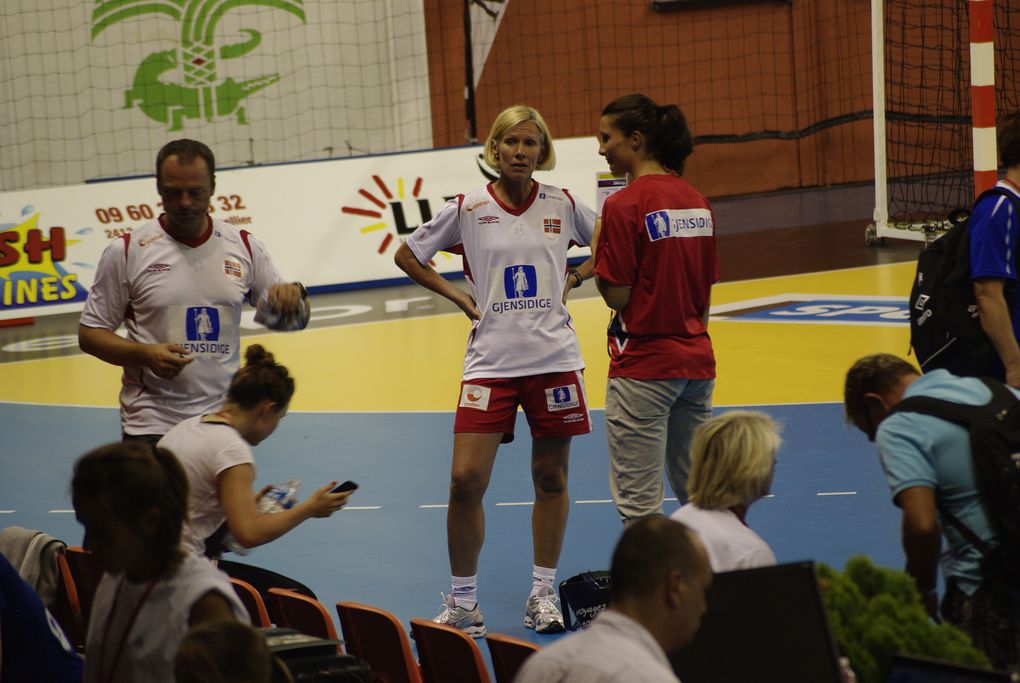 Match de Handball féminin
FRANCE-NORVEGE
LE 31 JUILLET 2011 AU Parnasse à Nîmes...