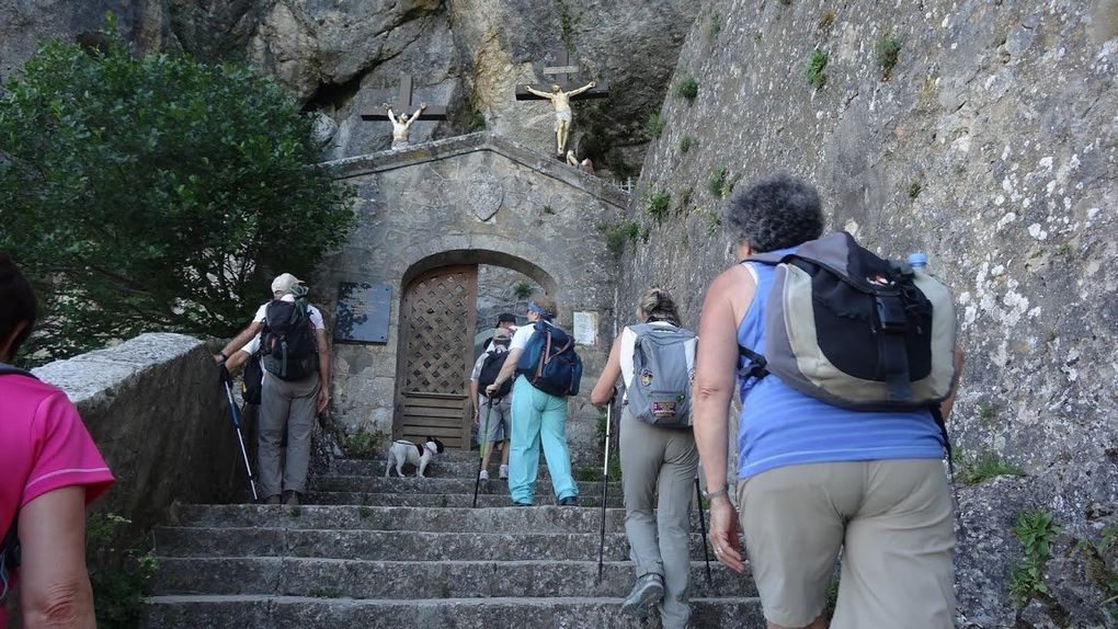 Ste Baume, la Grotte et le sentier merveilleux..